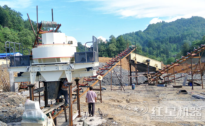 時(shí)產(chǎn)50-60噸建筑垃圾沖擊式破碎機(jī)哪里便宜？河南廠家有推薦嗎？